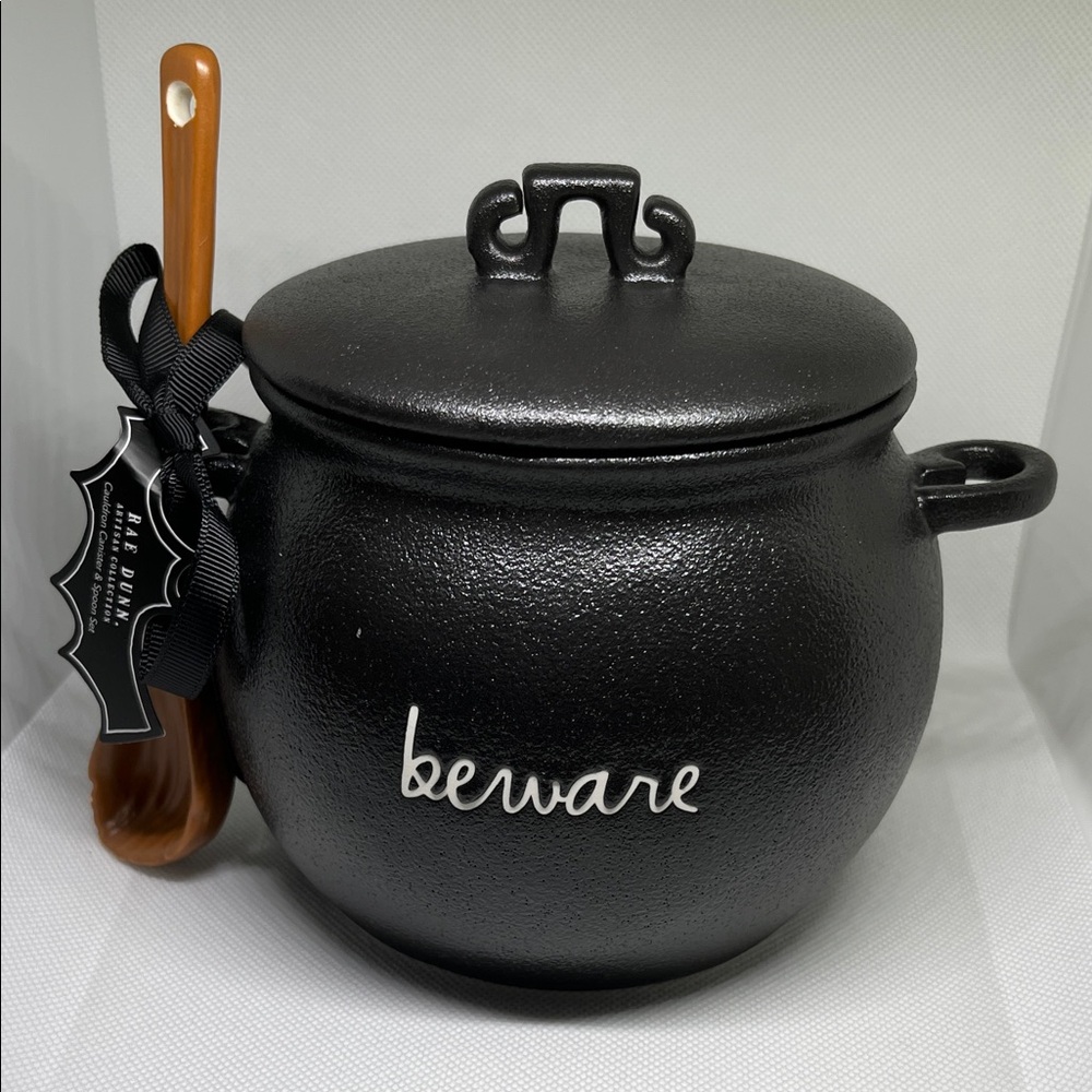 Rae Dunn Pot